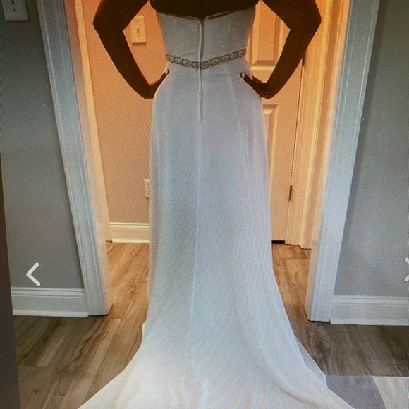 Signature Galina Wedding Dress - Picture 2 of 8